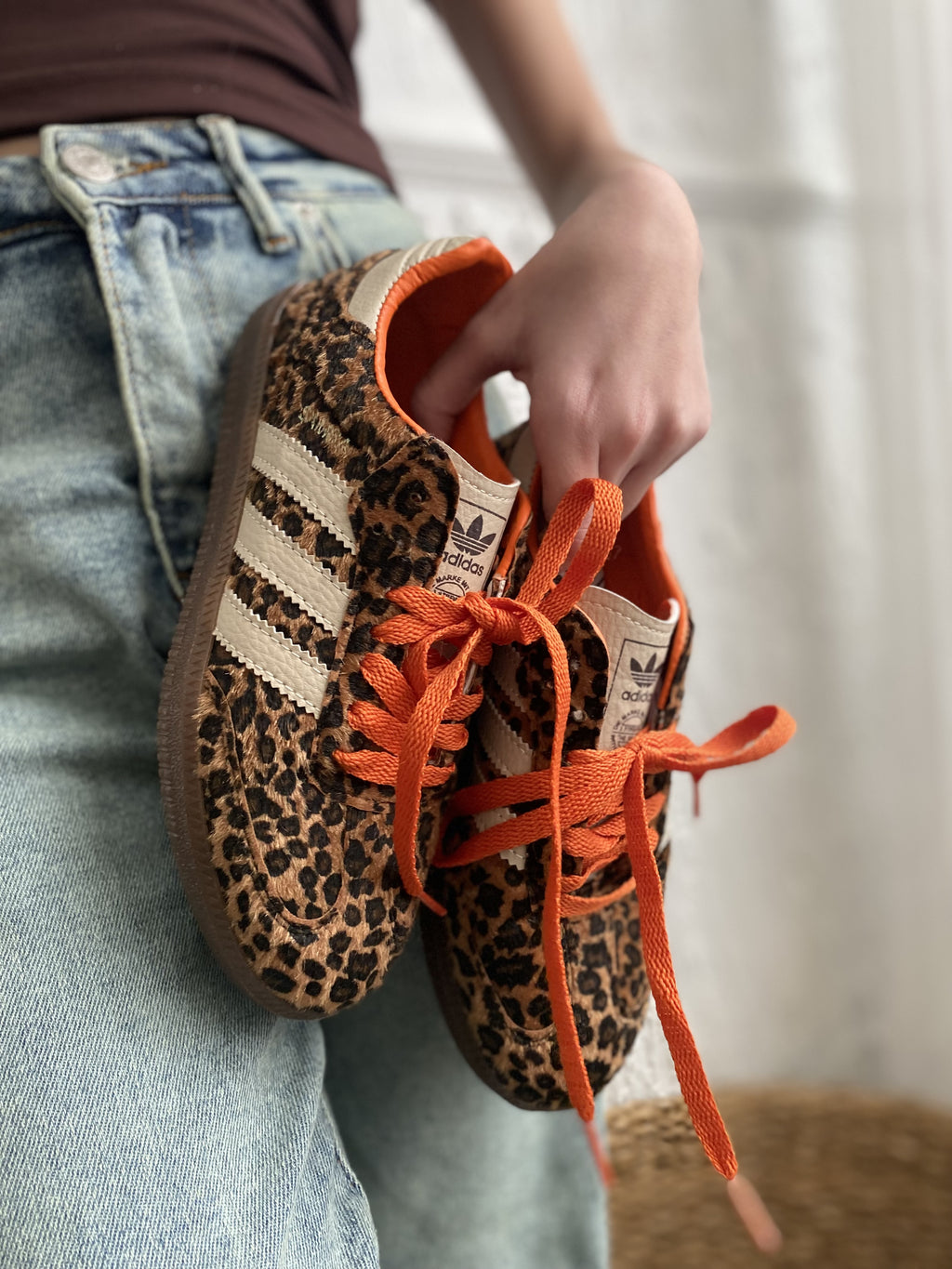 Adidas Samba Leopard Print – Turuncu Bağcıklı Özel Seri