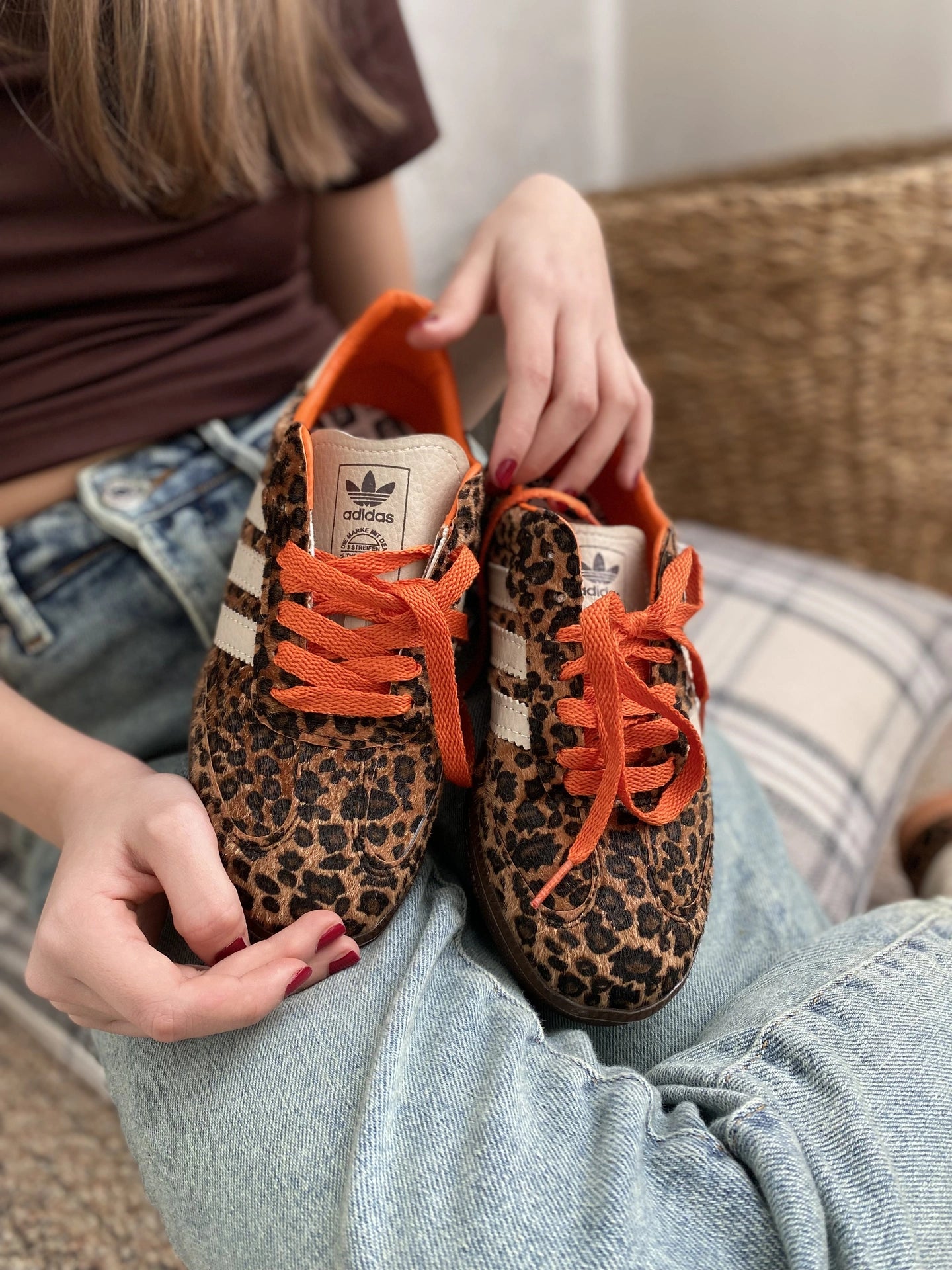 Adidas Samba Leopard Print – Turuncu Bağcıklı Özel Seri